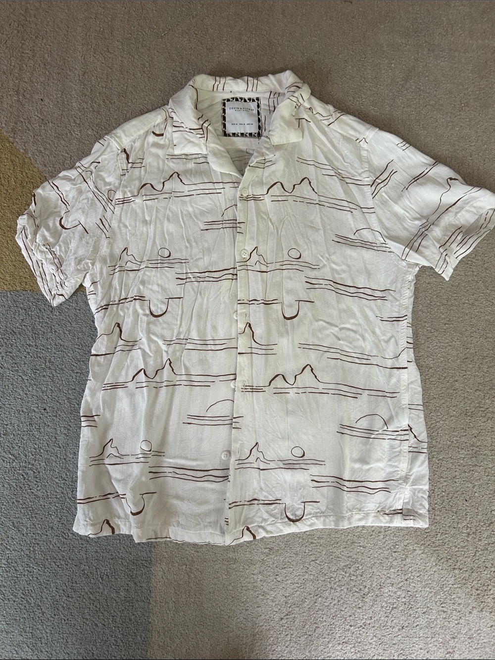 Denim & Flower Ricky Singh CreamShort-Sleeve Button-Down with Brown Line Print
